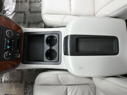 Used 2010 Chevrolet Silverado 1500 LTZ image 32