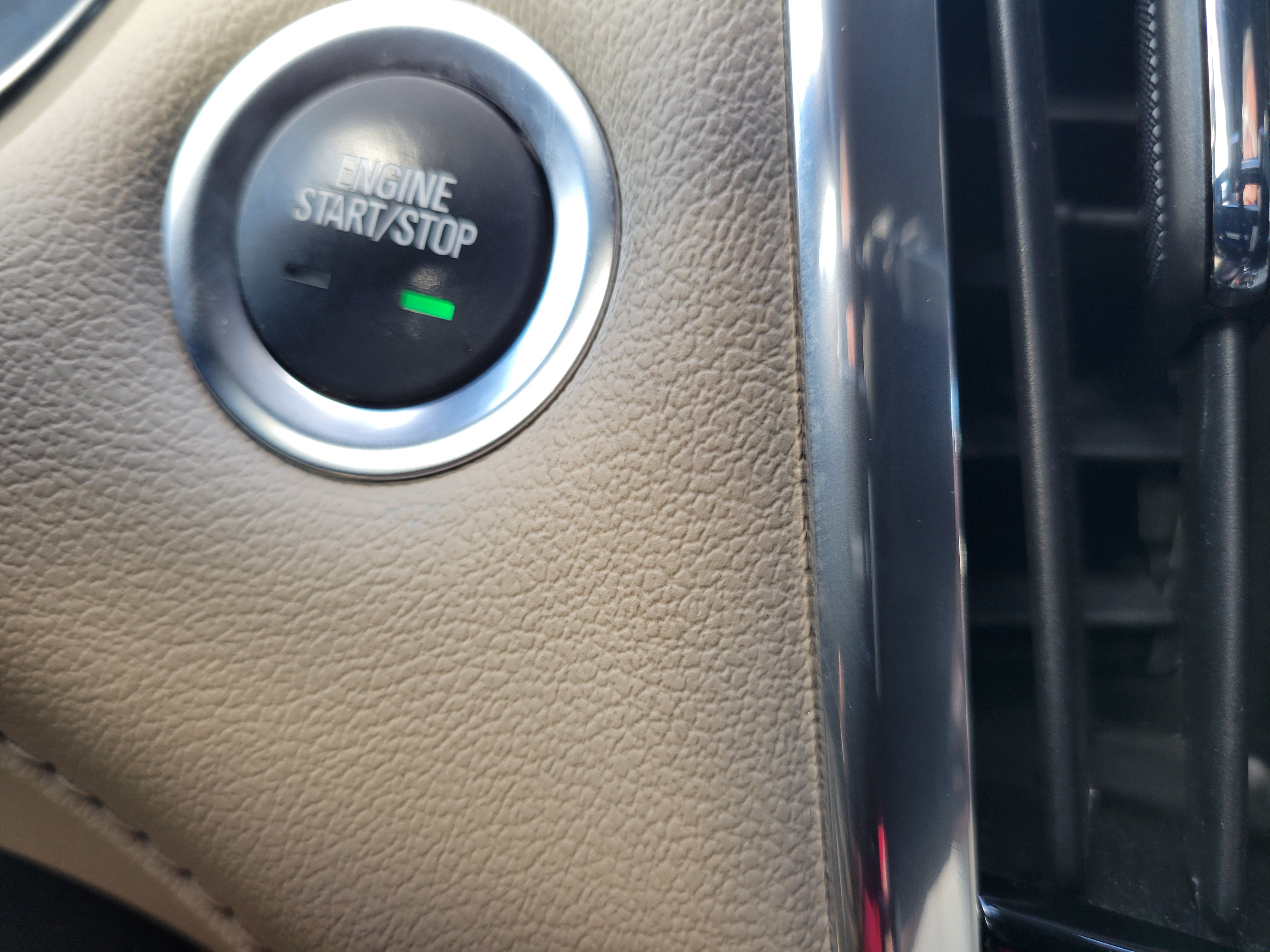 Certified 2023 Chevrolet Traverse LS FWD image 16