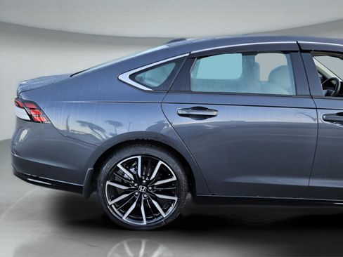 New 2025 Honda Accord Touring image 39