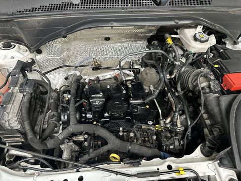 Used 2023 Chevrolet TrailBlazer RS AWD/4WD image 23