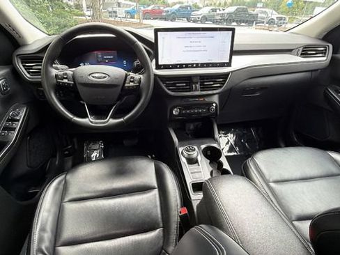 Certified 2024 Ford Escape Platinum AWD/4WD image 25