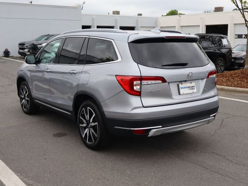 Used 2022 Honda Pilot Touring image 8