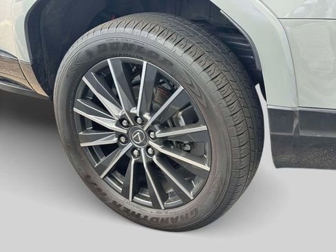 Certified 2025 Lexus GX 550 w/ Accessory Package (2T) AWD/4WD image 9