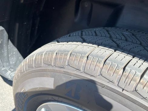 Used 2021 RAM 1500 Big Horn AWD/4WD image 16