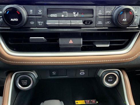 Used 2024 Toyota Grand Highlander Platinum image 33