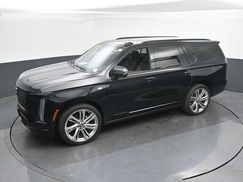 Used 2025 Cadillac Escalade Sport w/ Touring Package AWD/4WD image 25