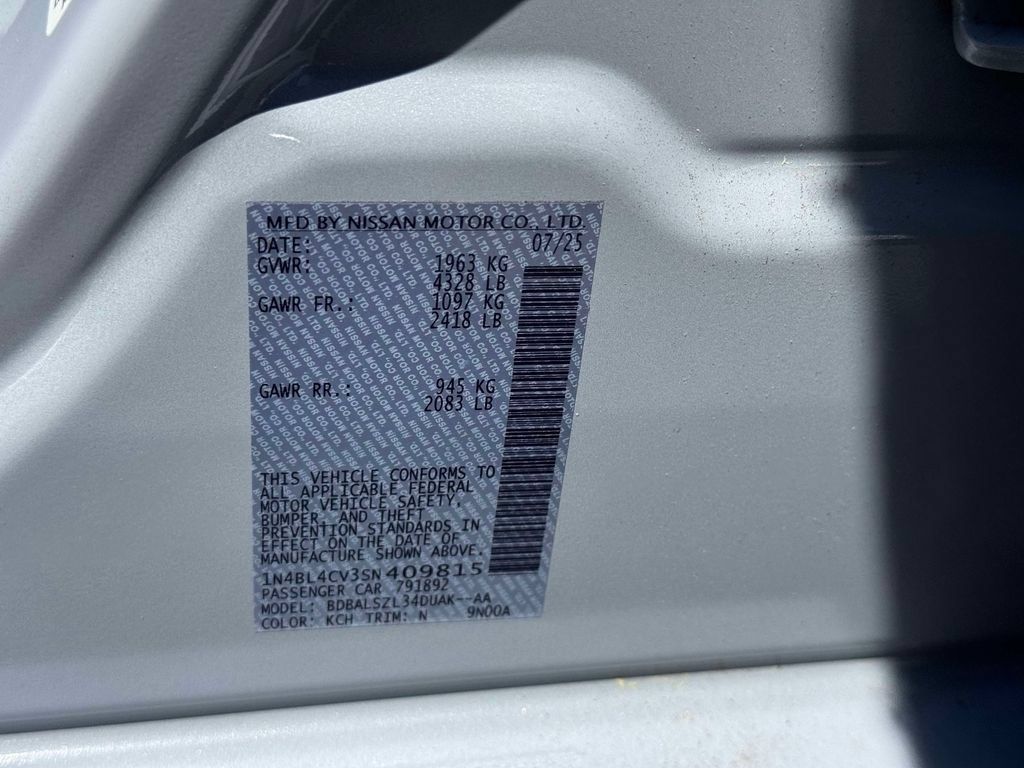 Certified 2025 Nissan Altima 2.5 SR w/ SR Premium Package FWD image 18