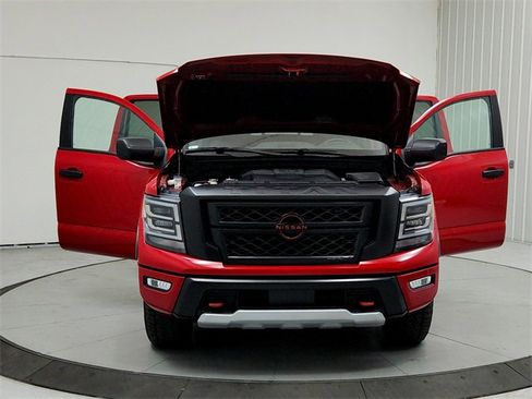 Used 2024 Nissan Titan PRO-4X w/ Off Road Protection Package image 10