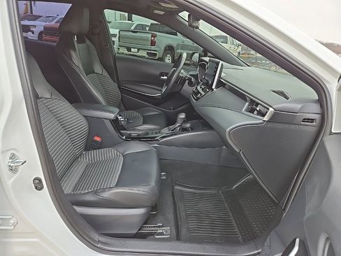 Used 2022 Toyota Corolla XSE image 19