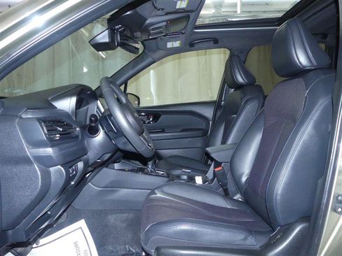 Used 2025 Subaru Forester Limited AWD/4WD image 19