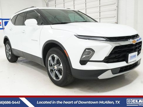 Used 2026 Chevrolet Blazer LT w/ Convenience Package FWD image 3