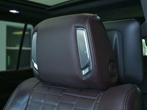 Used 2021 Cadillac Escalade Sport Platinum image 16