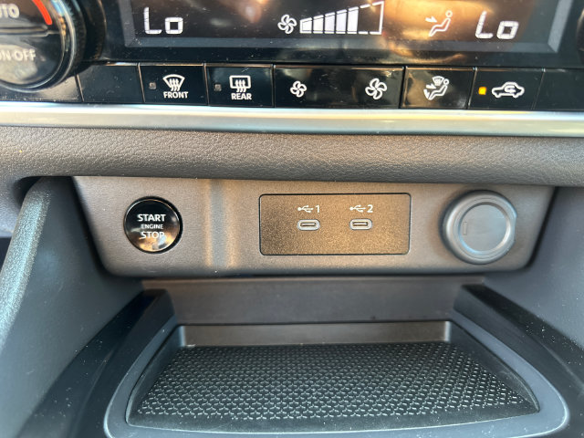 Used 2025 Nissan Rogue SV AWD/4WD image 32