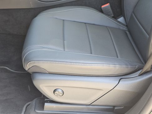 Used 2026 Mercedes-Benz GLE 450 4MATIC image 16