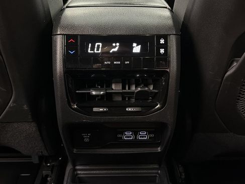 Used 2025 Jeep Grand Cherokee L Altitude AWD/4WD image 33