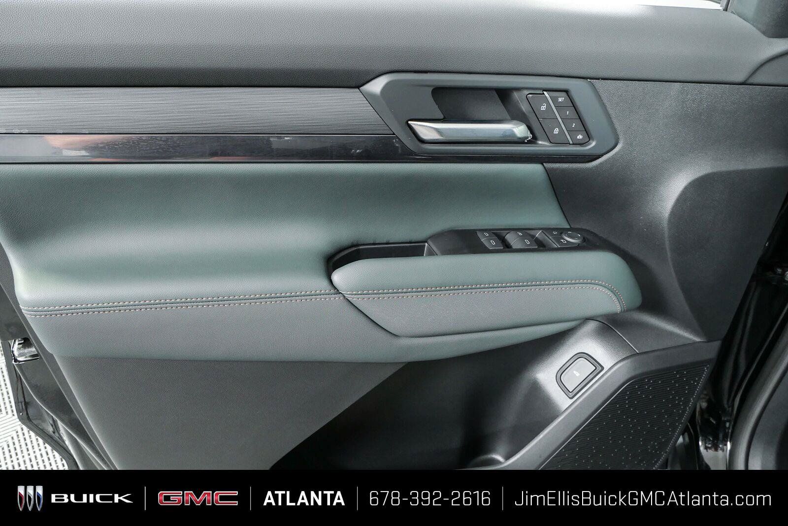 New 2027 GMC Terrain AT4 w/ Convenience Package III AWD/4WD image 6