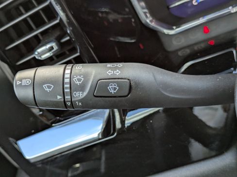 Used 2023 Chevrolet Silverado 1500 LT image 17