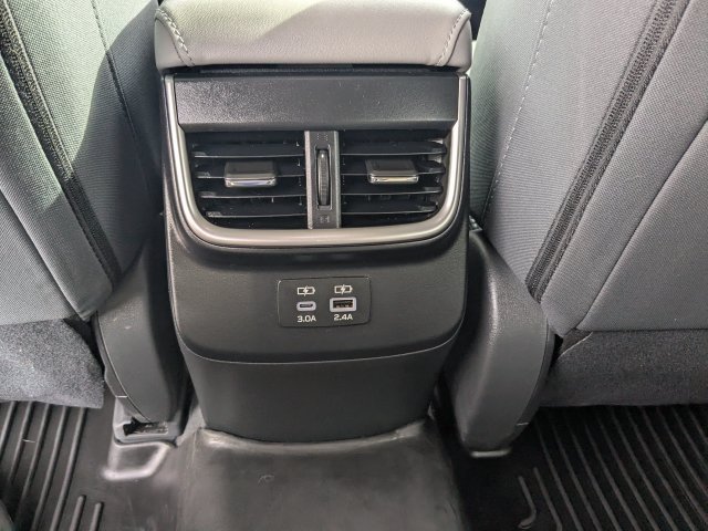 Used 2025 Subaru Outback Premium AWD/4WD image 14