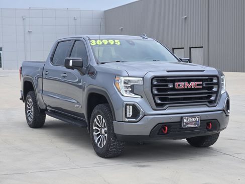 Used 2022 GMC Sierra 1500 AT4 w/ AT4 Premium Package AWD/4WD image 3