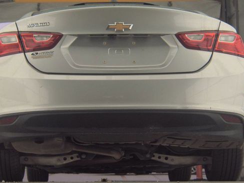 Used 2017 Chevrolet Malibu LS image 7