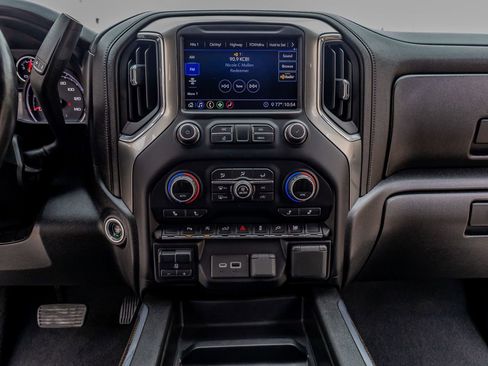 Used 2020 Chevrolet Silverado 1500 RST w/ Rally Edition AWD/4WD image 23