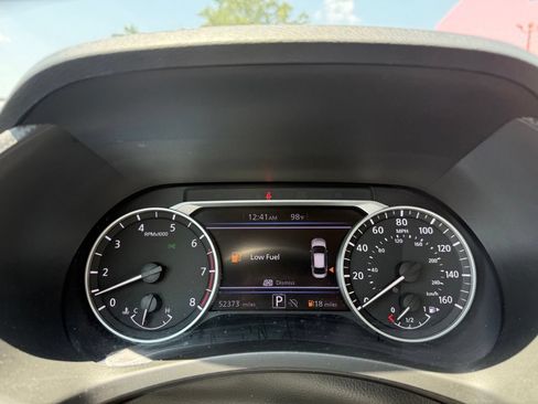 Used 2024 Nissan Sentra SV FWD image 14