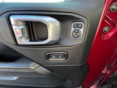 Used 2021 Jeep Gladiator Overland w/ Popular Equipment Package image 18