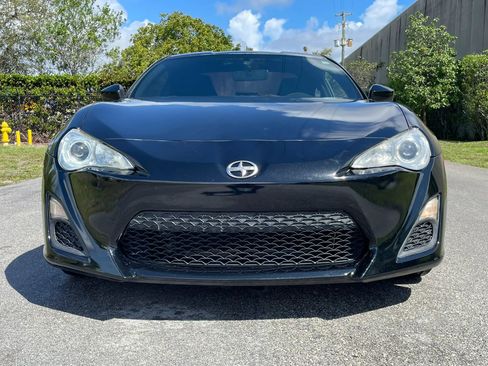 Used 2013 Scion FR-S Coupe 2D image 3