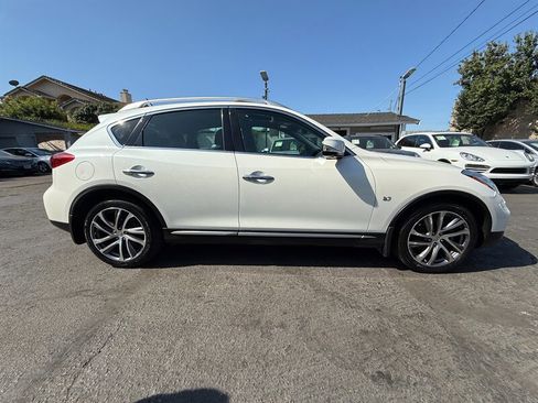 Used 2016 INFINITI QX50 2WD w/ Technology Package image 4