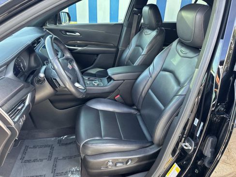 Used 2023 Cadillac XT4 Sport image 22
