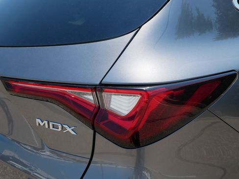 Used 2024 Acura MDX SH-AWD w/ Technology Package image 17