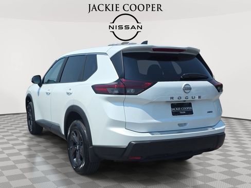 New 2026 Nissan Rogue SV w/ Cold Weather Package AWD/4WD image 7