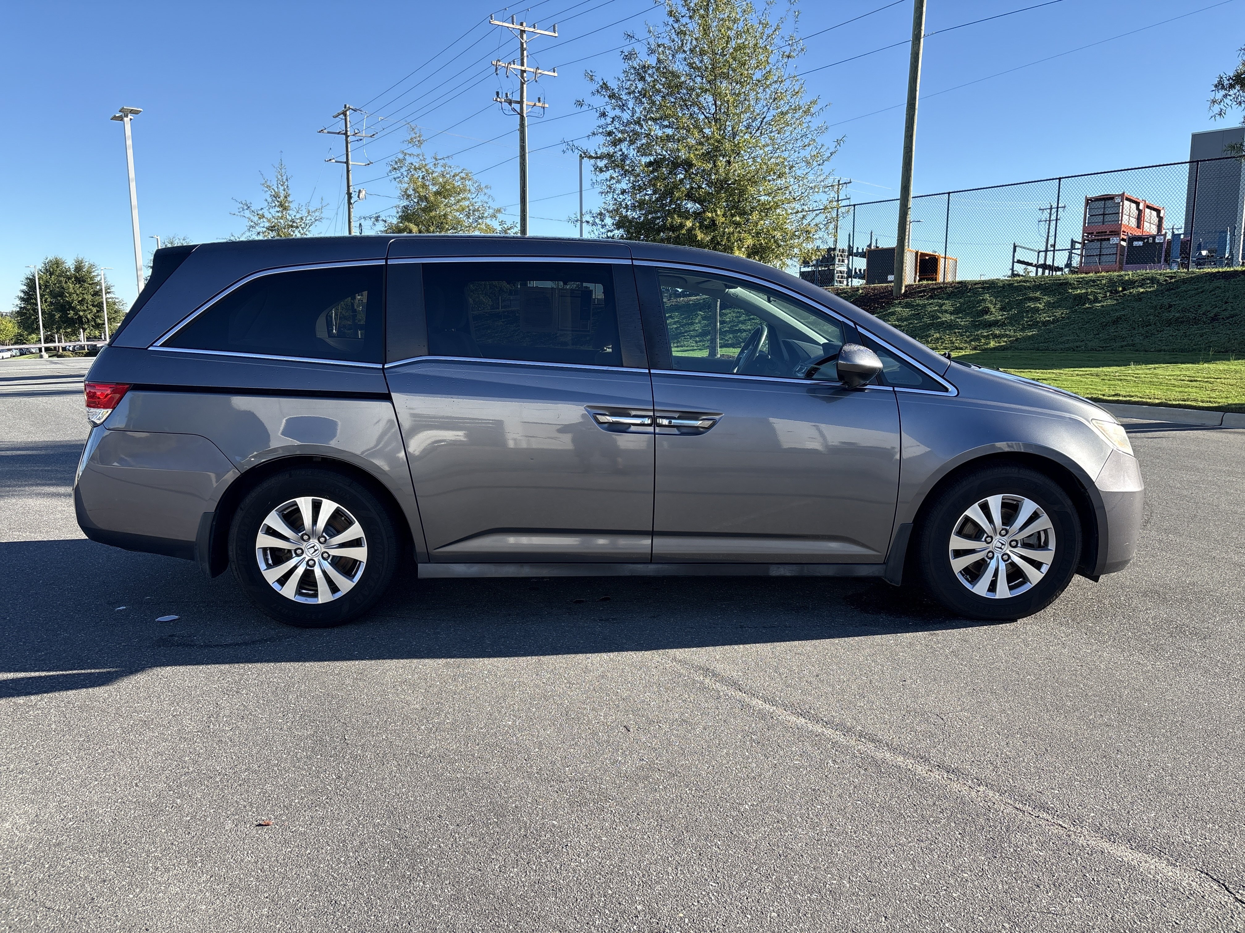 Used 2014 Honda Odyssey EX image 10