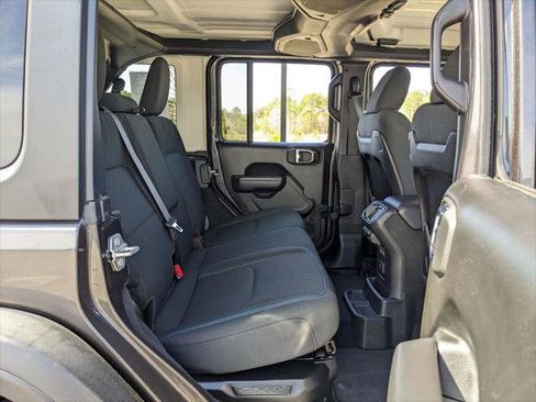 Certified 2025 Jeep Wrangler Unlimited Rubicon 4xe w/ Convenience Group image 49