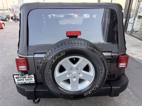 Used 2014 Jeep Wrangler Sport w/ Quick Order Package 24S AWD/4WD image 4