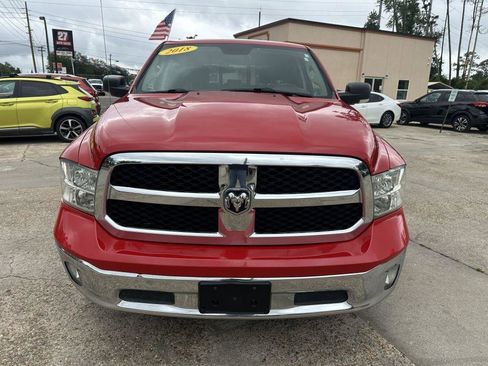 Used 2018 RAM 1500 Classic SLT w/ Luxury Group AWD/4WD image 2