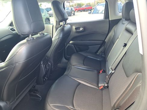 Used 2020 Jeep Compass Latitude w/ Popular Equipment Group image 12