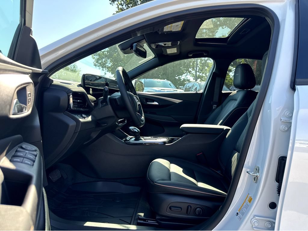 New 2026 Buick Envista Sport Touring FWD image 8
