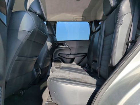 Used 2024 Mitsubishi Outlander SE AWD/4WD image 24