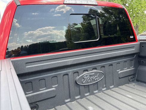 Used 2018 Ford F150 Raptor w/ Equipment Group 802A Luxury AWD/4WD image 28