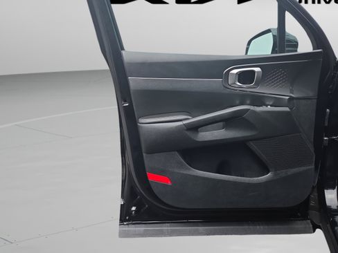 Used 2025 Kia Sorento S w/ Panoramic Sunroof Package FWD image 27