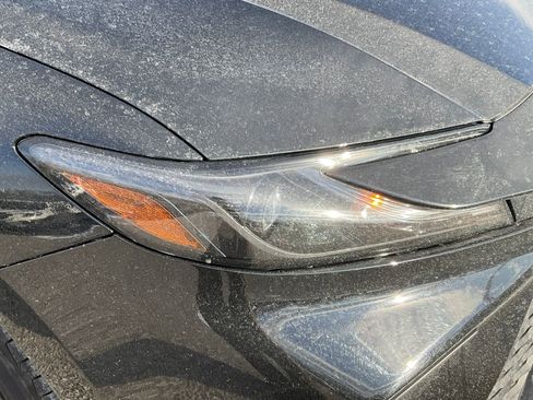 Used 2025 Toyota Camry image 7