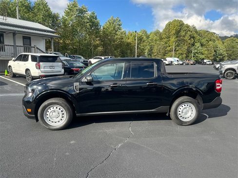 New 2025 Ford Maverick XL image 8