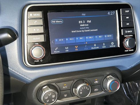 Used 2025 Nissan Versa SV FWD image 18