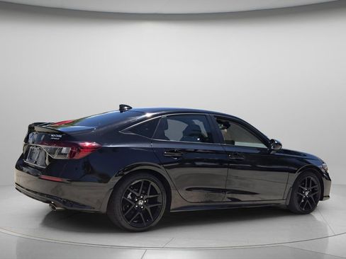 Certified 2025 Honda Civic Sport image 7