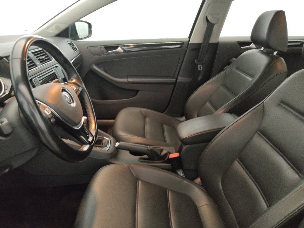 Used 2017 Volkswagen Jetta SEL FWD image 17