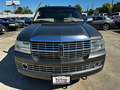 Used 2012 Lincoln Navigator 2WD image 23