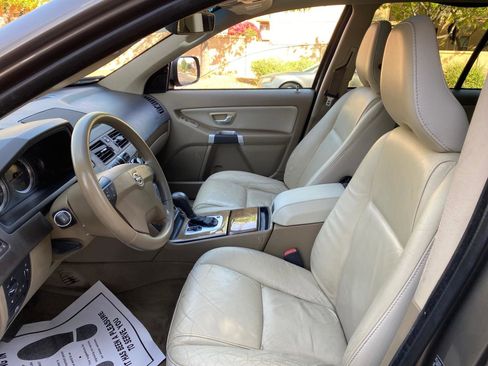Used 2011 Volvo XC90 3.2 image 30