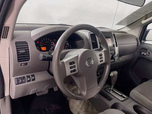 Used 2017 Nissan Frontier SV AWD/4WD image 10