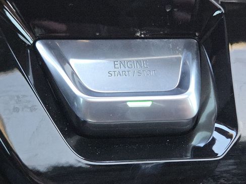 New 2026 GMC Sierra 2500 Denali Ultimate w/ LPO, Black Badging Package image 13